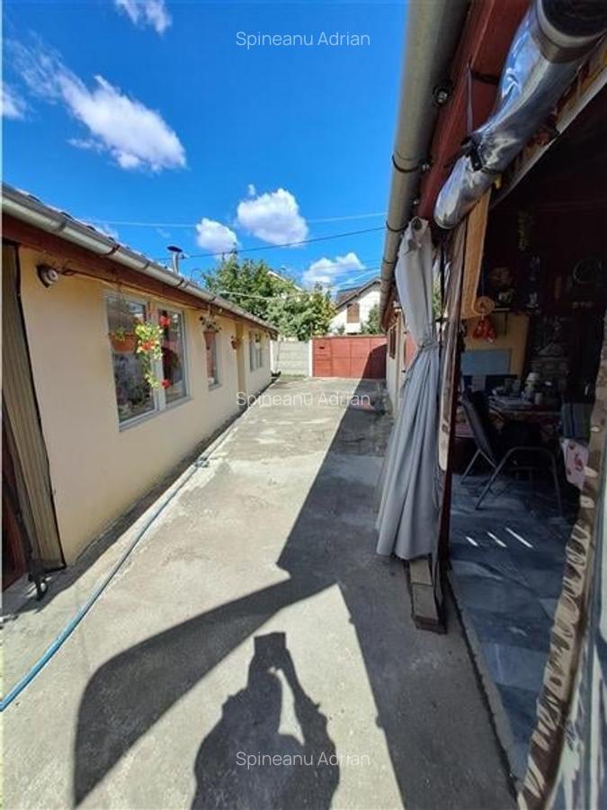 Casa individuala  Mehala aproape de Piata -Profi, 22 m front stradal - 4