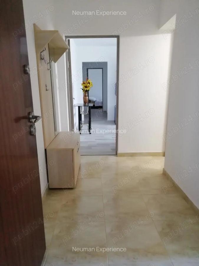 Zona Dacia, apartament 3 camere, semidecomandat, etaj 3 din 4, chirie 350 euro pe luna - 2