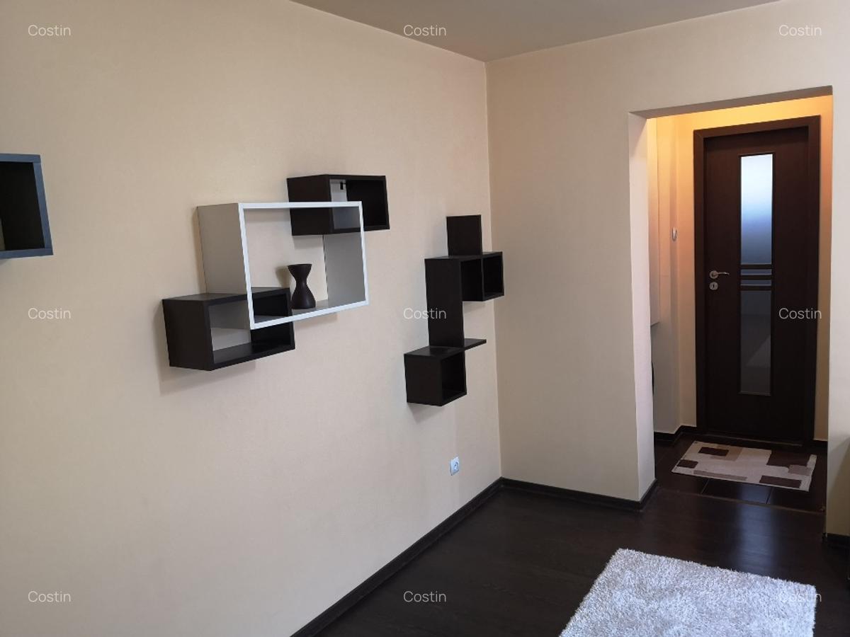 Micro 9 Apartament 2 camere de vanzare - 1