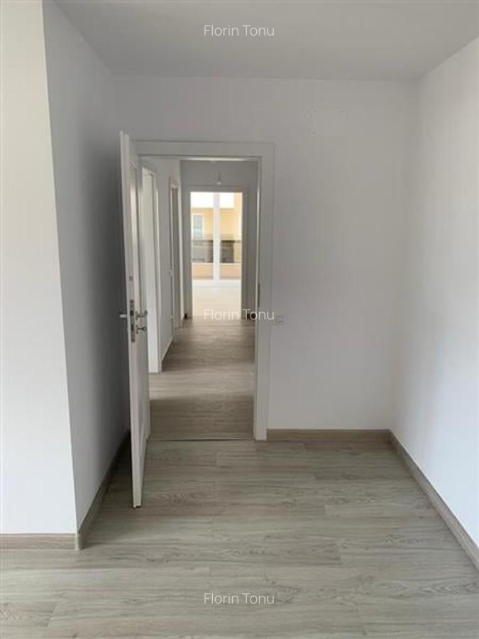 Apartament cu 3 camere decomandat, mobilat în Central - 12