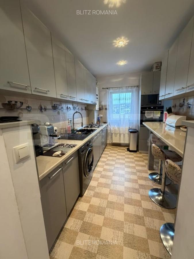 Apartament 3 camere, 64 mp, zona Teilor - 1