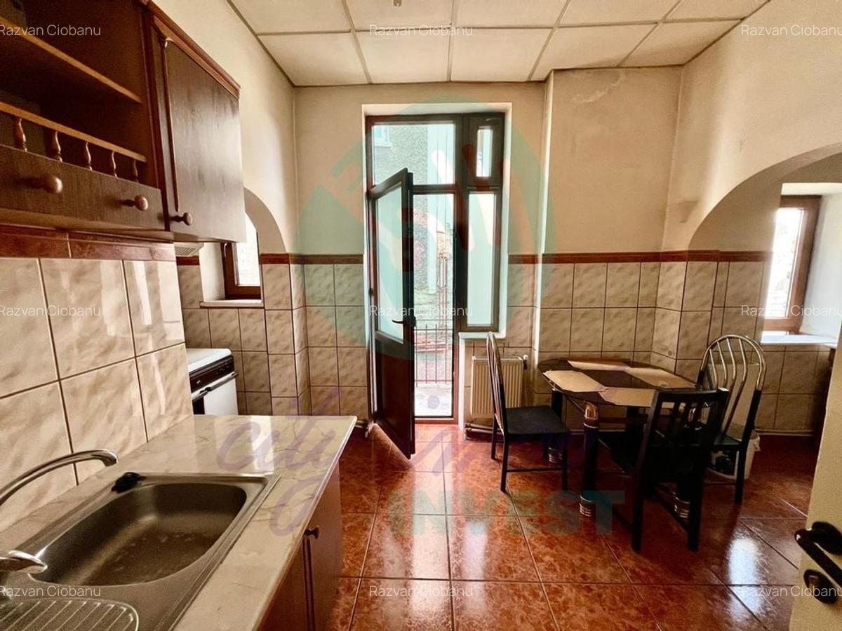 4 camere in Vila interbelica 106mp-Centrala proprie- Calea Calarasilor - 11