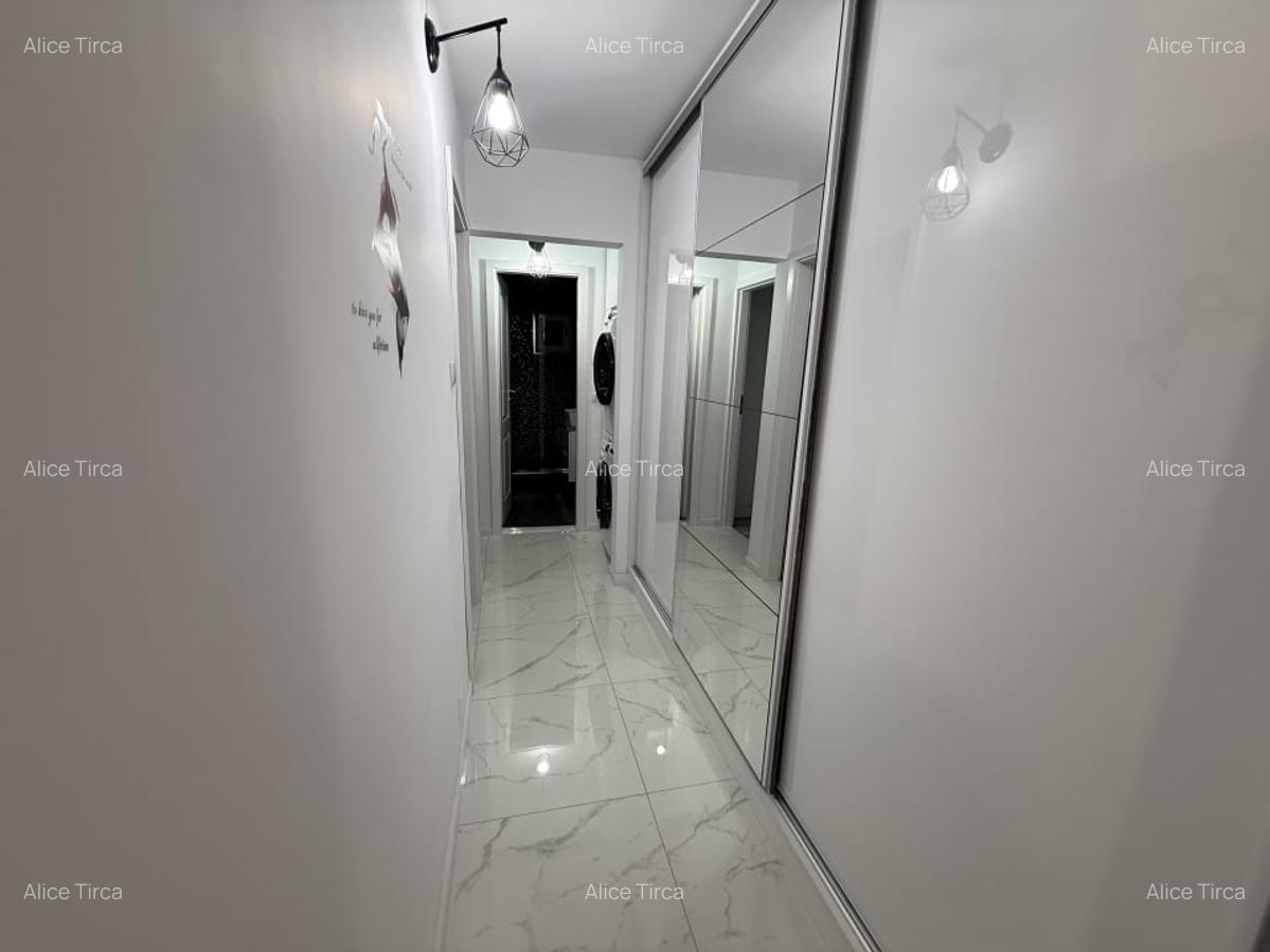 Apartament 3 camere, decomandat, 67 mp, cartier 1 Mai,  Scoala 36 - 12 Apartament 3 camere, decomandat, 67 mp, cartier 1 Mai,  Scoala 36 - 12