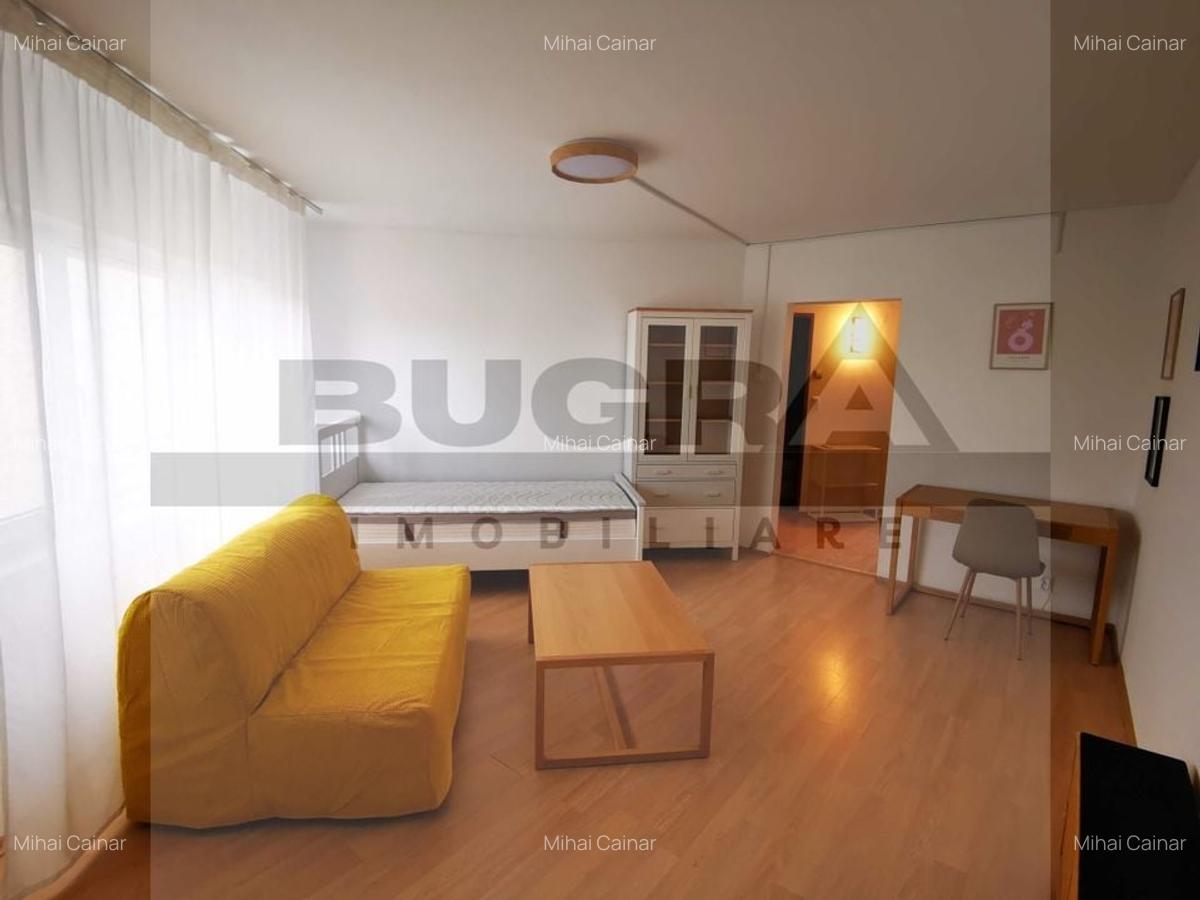 Apartament de 2 camere, decomandat, zona UMF - 4