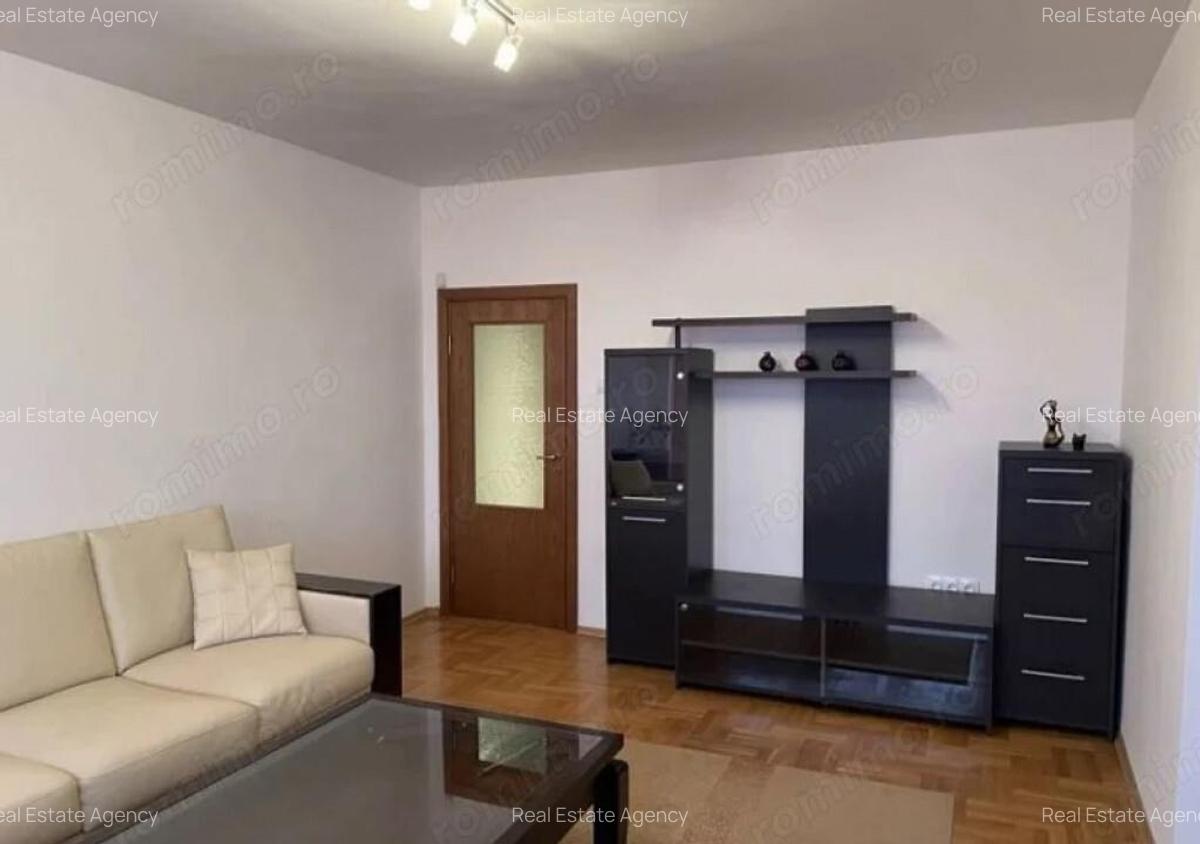 3 camere in zona Lipovei - 2