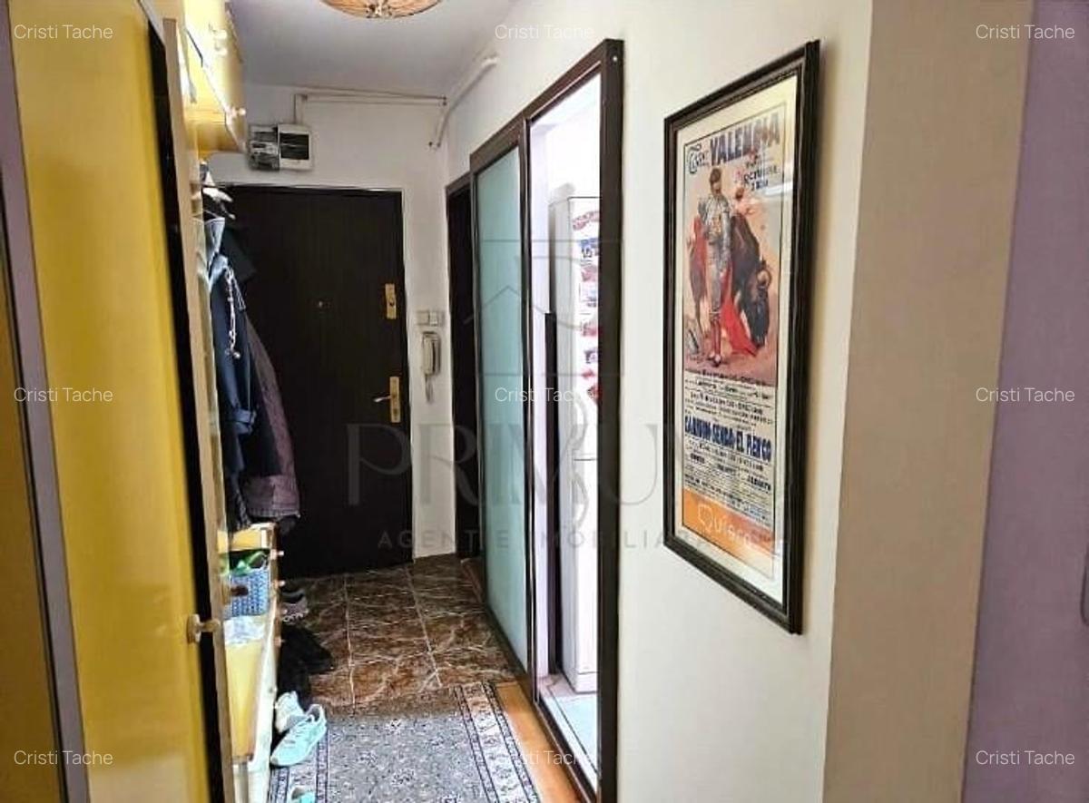 SAGULUI - DAMBOVITA - BLOC IZOLAT - 3 CAMERE - 2 BAI - CENTRALA PROPRIE - 7