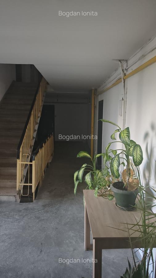 Apartament 2 Camere - Decomandat - Etaj 4/8 - Parc Sebastian - Bucuresti - 9