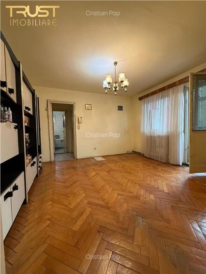 2 camere l Zona Spitalul de Urgenta/ Biseria Sf. Vineri l Etaj intermediar - 2