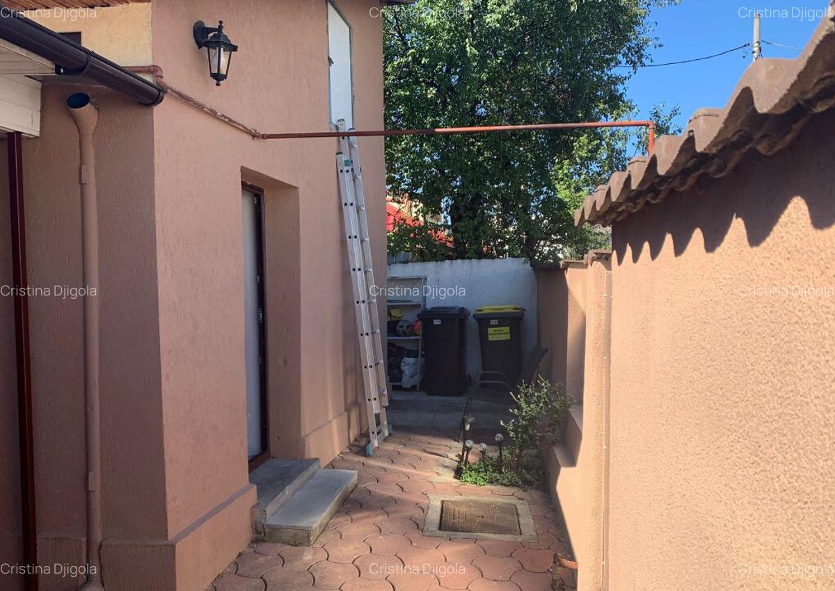 CASA cu 3 CAMERE langa Piata Rahova, Strada Ghiocului Nr 5 - 4