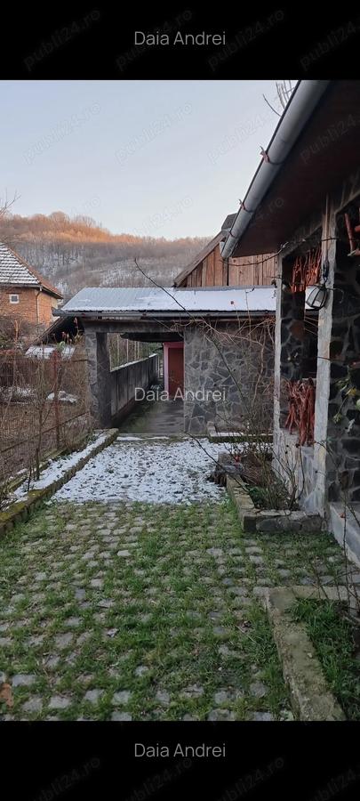 Casa de vanzare - 3 Casa de vanzare - 3