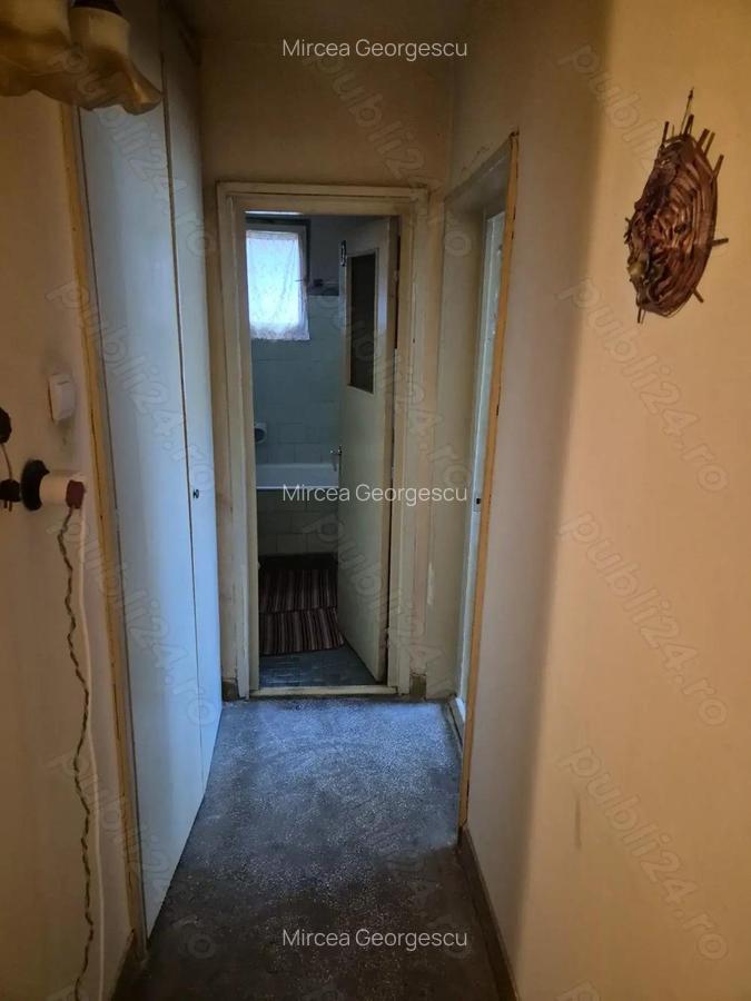 Vand apartament cu 3 camere + balcon - 3