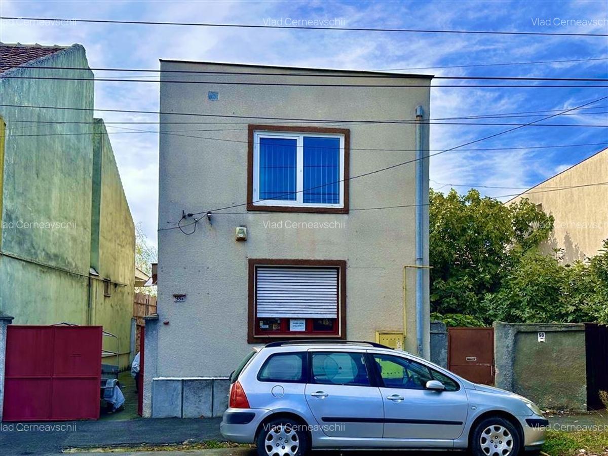 Casa cu 4 camere , Arad, zona Parneava. Str. Gheorghe Doja - 2