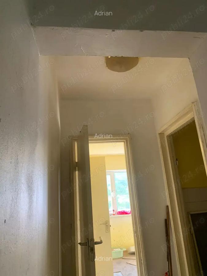 Apartament 2 camere, bl. 38, 8 Martie Petrila - 1