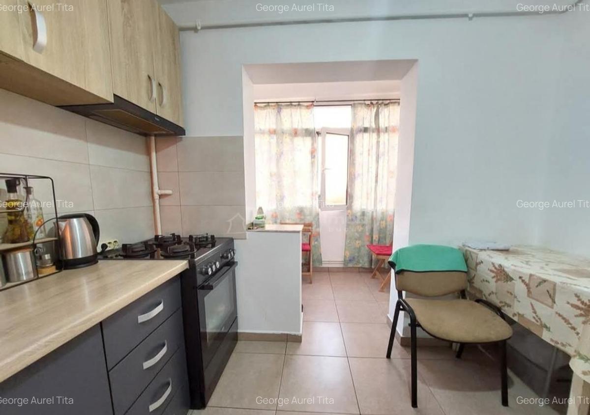 3 camere, decomandat, 65 mp UTILI, etaj 4, Piata Dorobanti I - 6 3 camere, decomandat, 65 mp UTILI, etaj 4, Piata Dorobanti I - 6