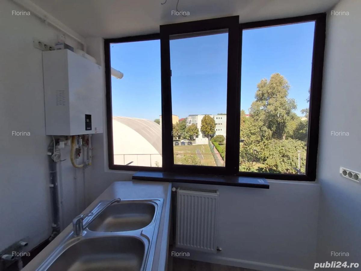 Vand apartament 2 camere modernizat - 5