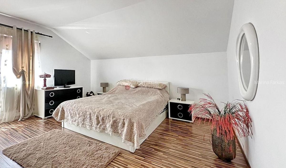 Mobilier Inclus Curte Generoasa - 3