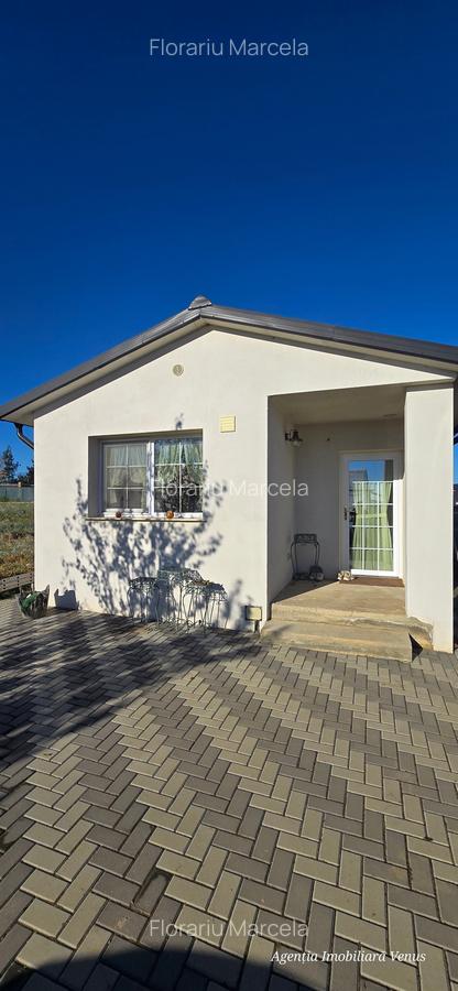 Casa noua cu 2000mp teren in Botosani - 1