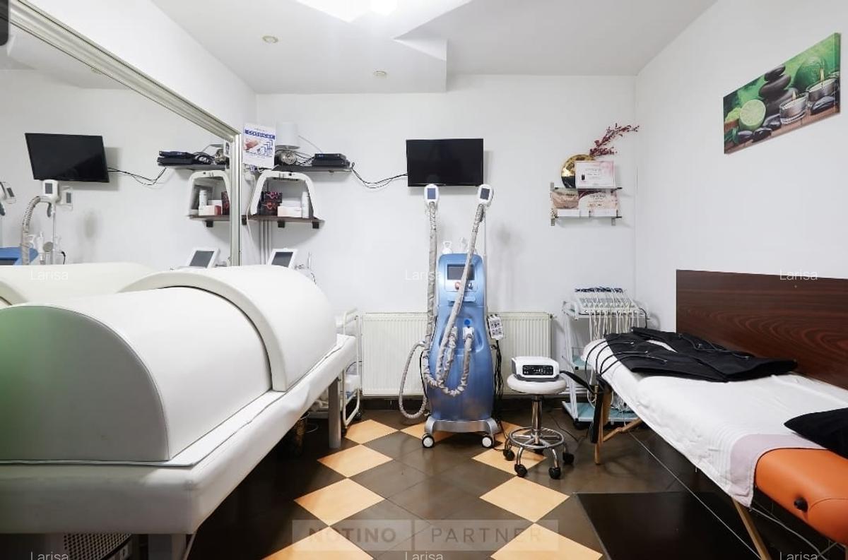 ULTRCENTRAL CASA CU 3 CAMERE ST 130 MP PRET 130000 EURO - 2