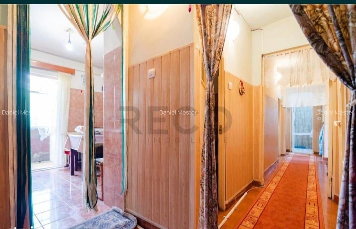 Apartament cu 3 camere decomandat în Rogerius - 3