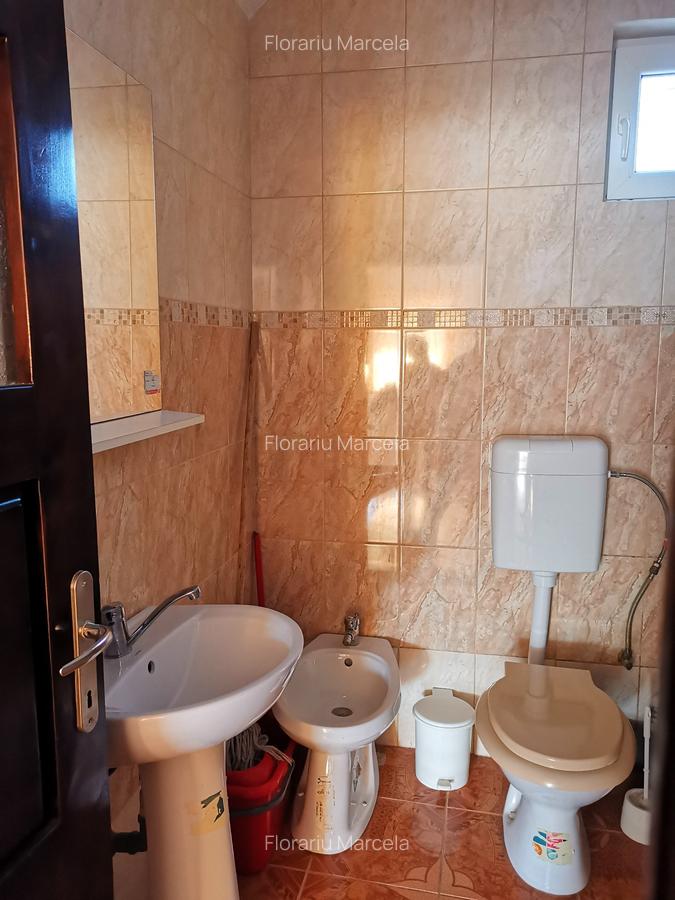 Garsoniera la casa cu intrare separata la etaj - 4