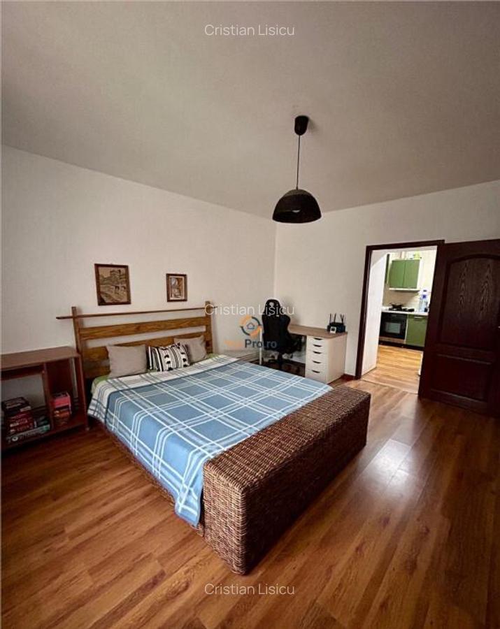 Casa individuala de | 254 mp utili | 894 mp teren | Dinias, - 2