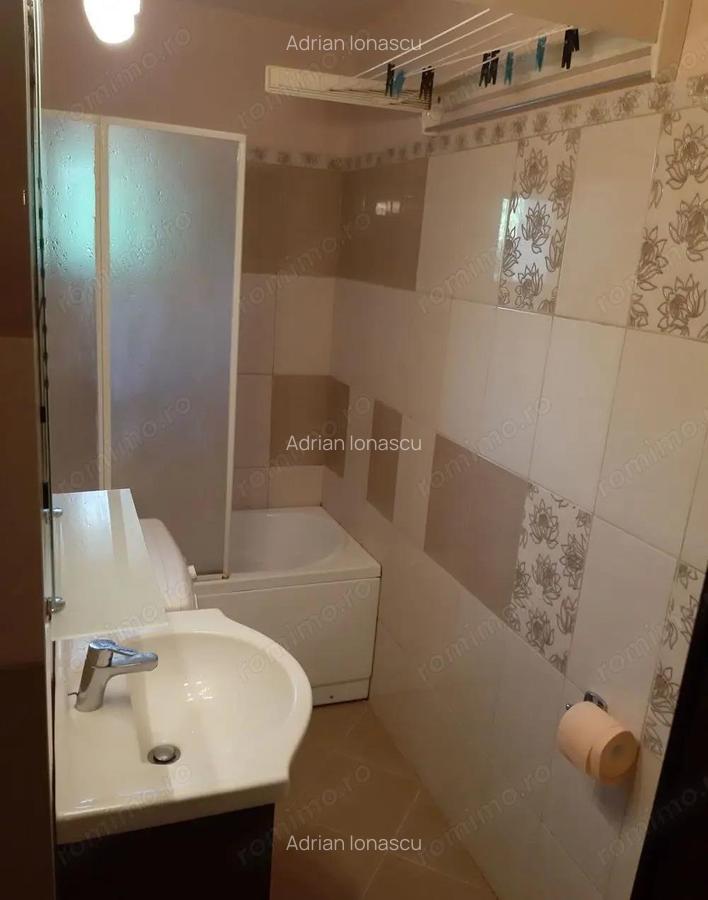 Garsoniera in zona Titan - 1