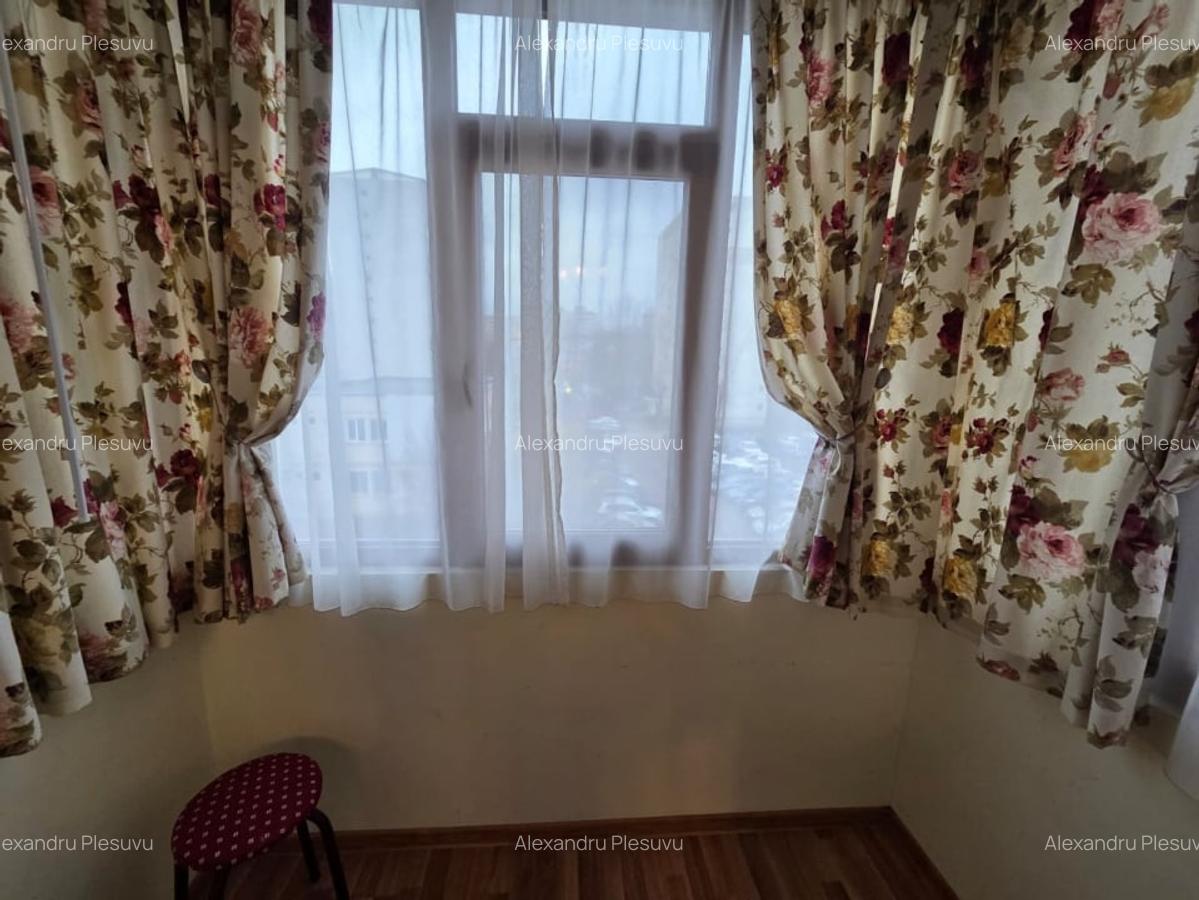 DE VANZARE-APARTAMENT 3 CAMERE-ALEXANDRU CEL BUN - 12