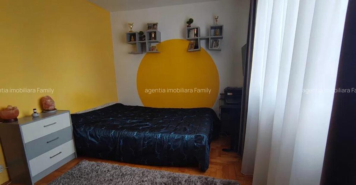 Apartament cu 2Ccamere Semidecomandate - etaj 3 - Zona Zamca - 2