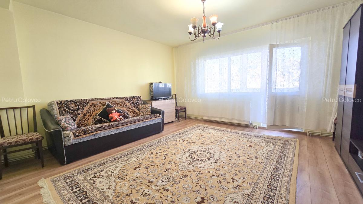 Apartament 3 Camere Suprafață Generoasă - 6 Apartament 3 Camere Suprafață Generoasă - 6