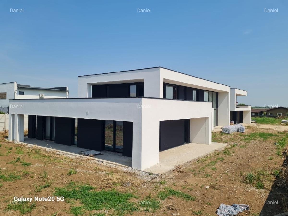 Vand vila spectaculoasa zona Otopeni Tunari - 15