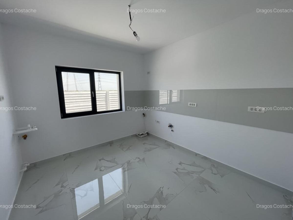 Clinceni, Putul Olteni, 4 camere, parter, 400mp, utilitati. - 2