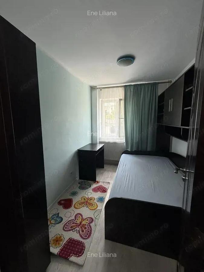 Apartament 2 camere de inchiriat Piata din Sud, etaj 1 - 4