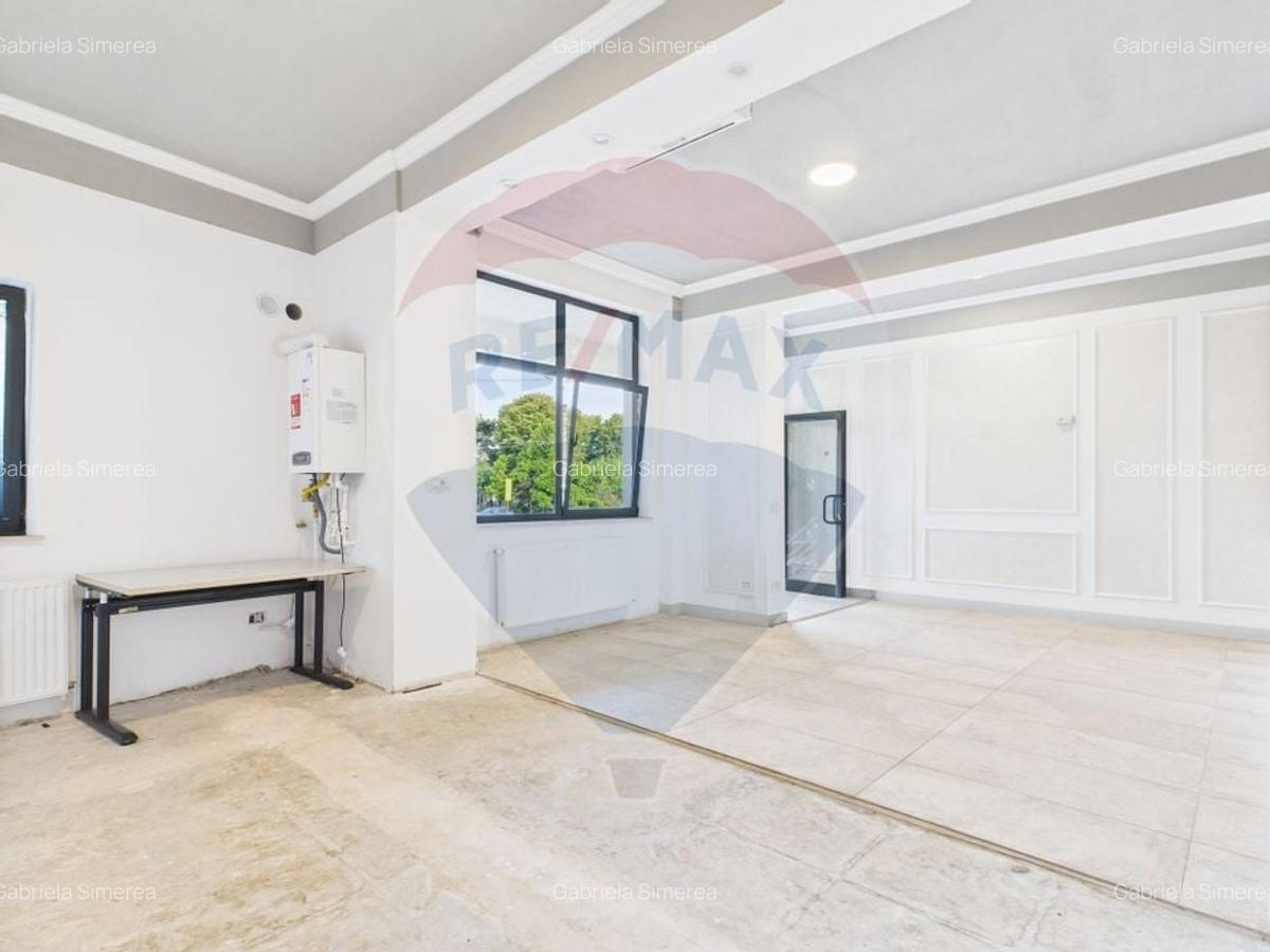 Spatiu comercial de 45mp de inchiriat in zona Damaroaia - 5