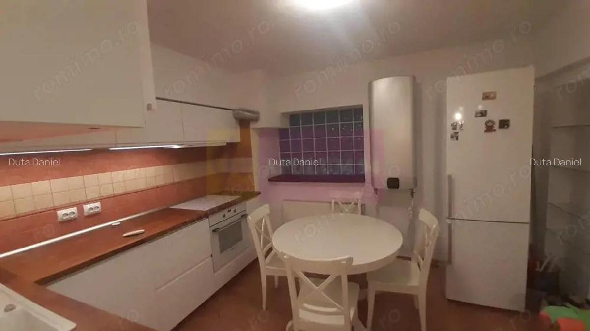 Apartament Ultracentral Pia?a Romana Etajul 1 - 9