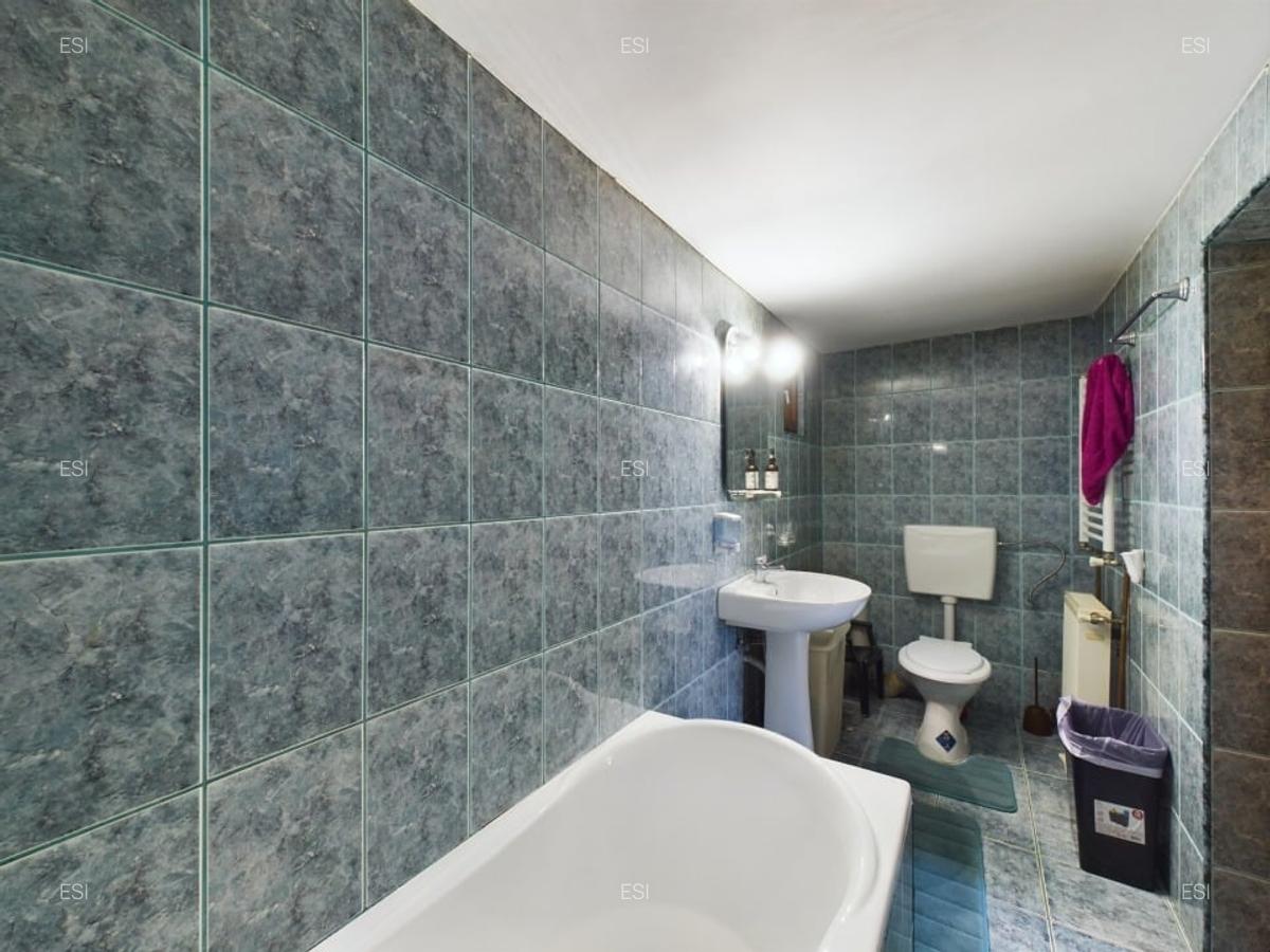 CASA DE VANZARE SINAIA | Eleganță, Confort și Priveliști Montane de exceptie - 11