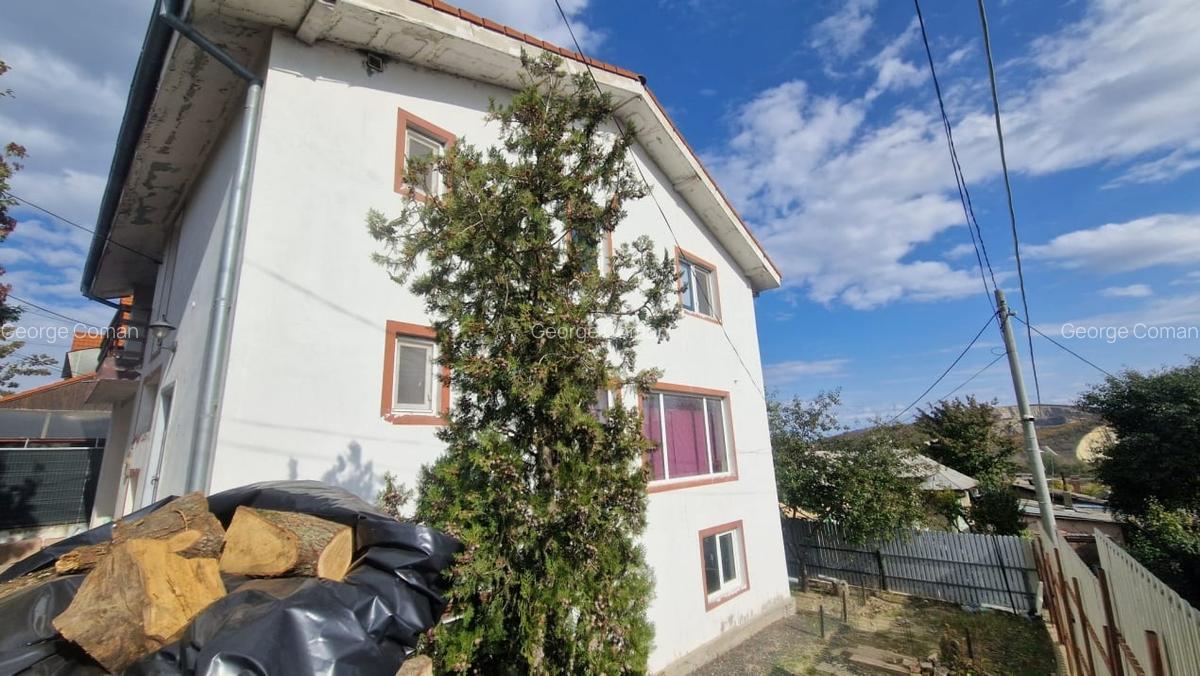 ZONA PACII- CASA D+P+E, 6 CAMERE,TEREN 330 MP - 2 ZONA PACII- CASA D+P+E, 6 CAMERE,TEREN 330 MP - 2