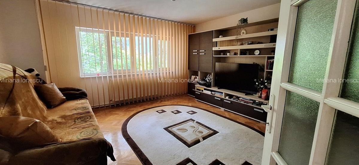 Apartament renovat cu 3 camere - zona Andrei Saguna - 6