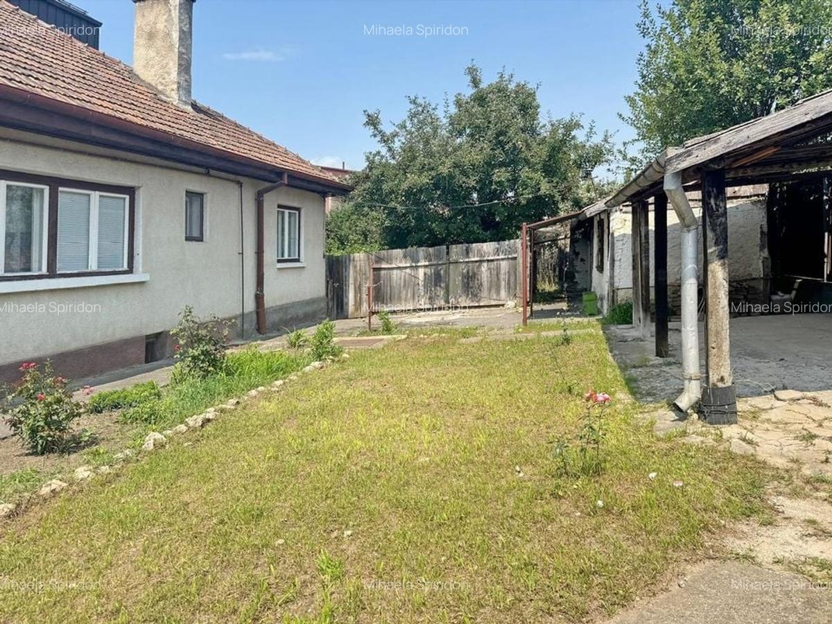 CASA CU POTENTIAL IN CARTIERUL FLORILOR - 2