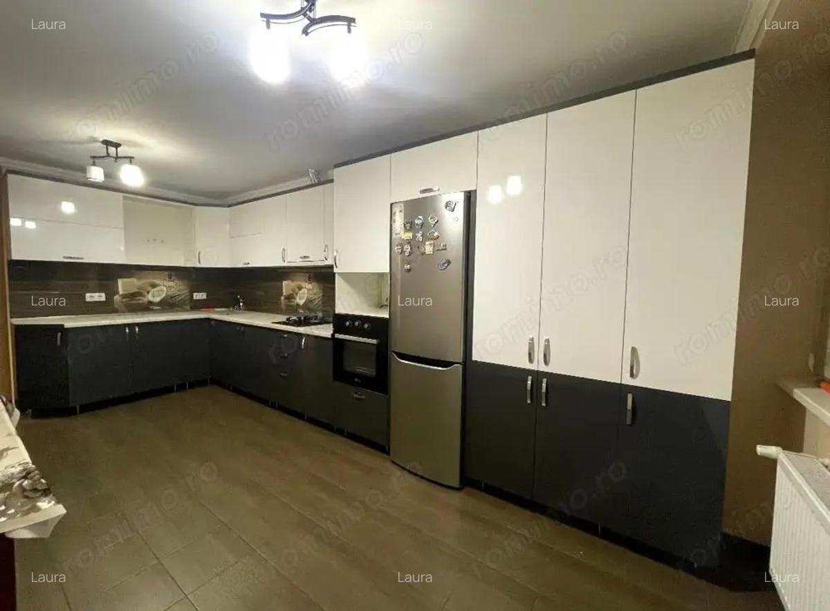 Ofer spre vanzare apartament cu 2 camere in zona tei - 1