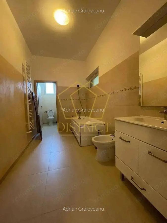 Imobil cu 3 apartamente in regim hotelier / birouri | Central - 11