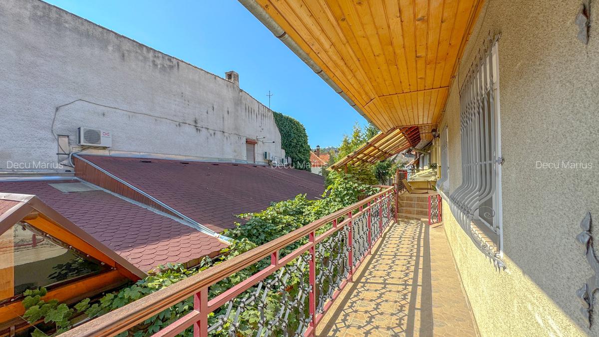 Apartament cu 3 camere semidecomandat, mobilat în Blumăna - 14