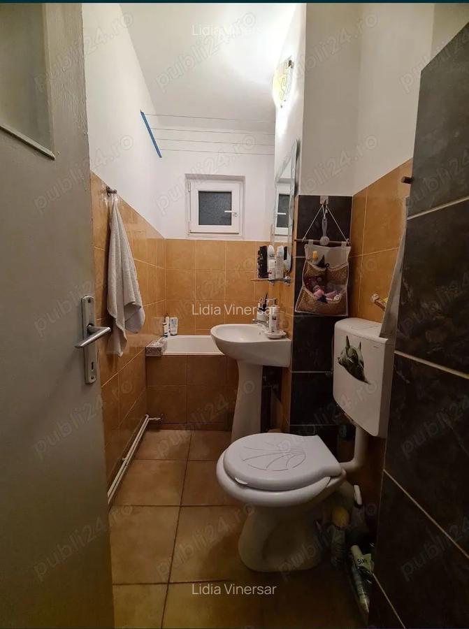 Inchiriez apartament 2 camere zona Vasile Aaron Sibiu - 8