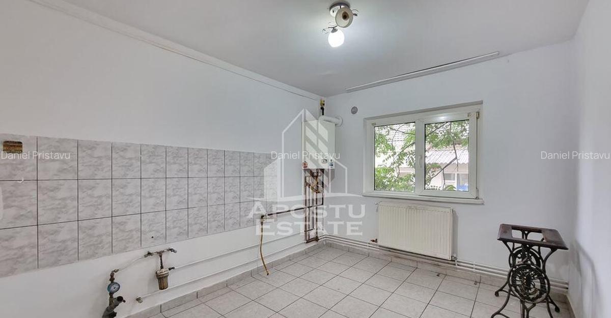 Apartament cu 2 camere, centrala proprie, zona Lipovei - 3