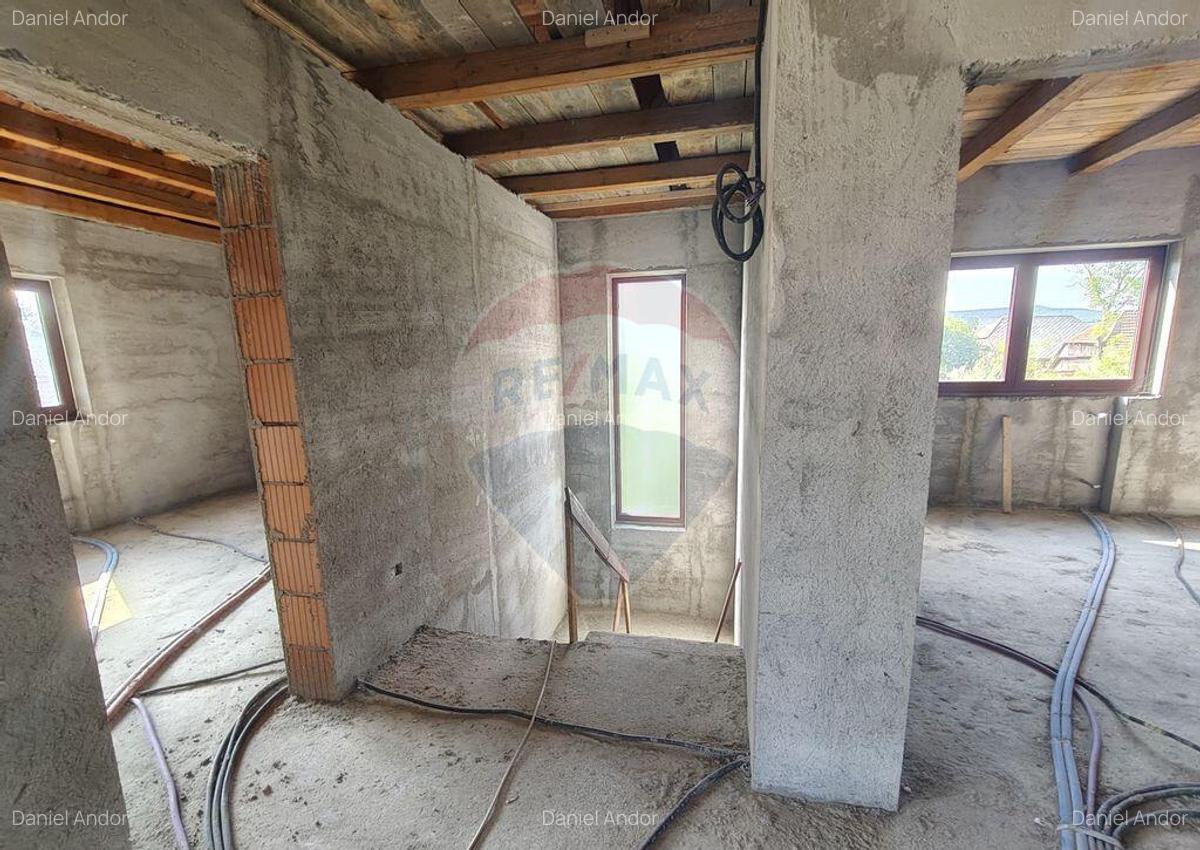 Casa de vanzare P+E cu 0% comision | 200 mp utili - 15