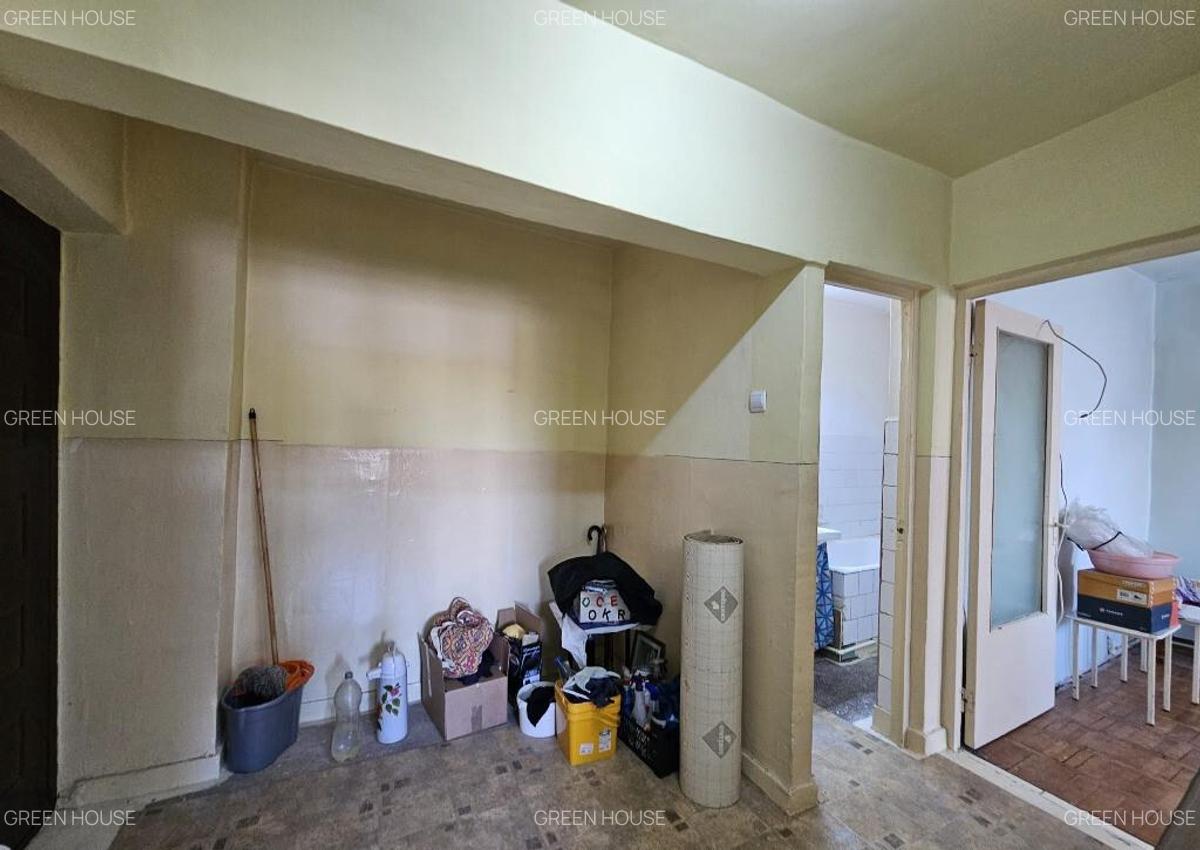 Apartament 2 camere, 2 balcoane + terasa,decomandat, Bv Decebal - 11 Apartament 2 camere, 2 balcoane + terasa,decomandat, Bv Decebal - 11