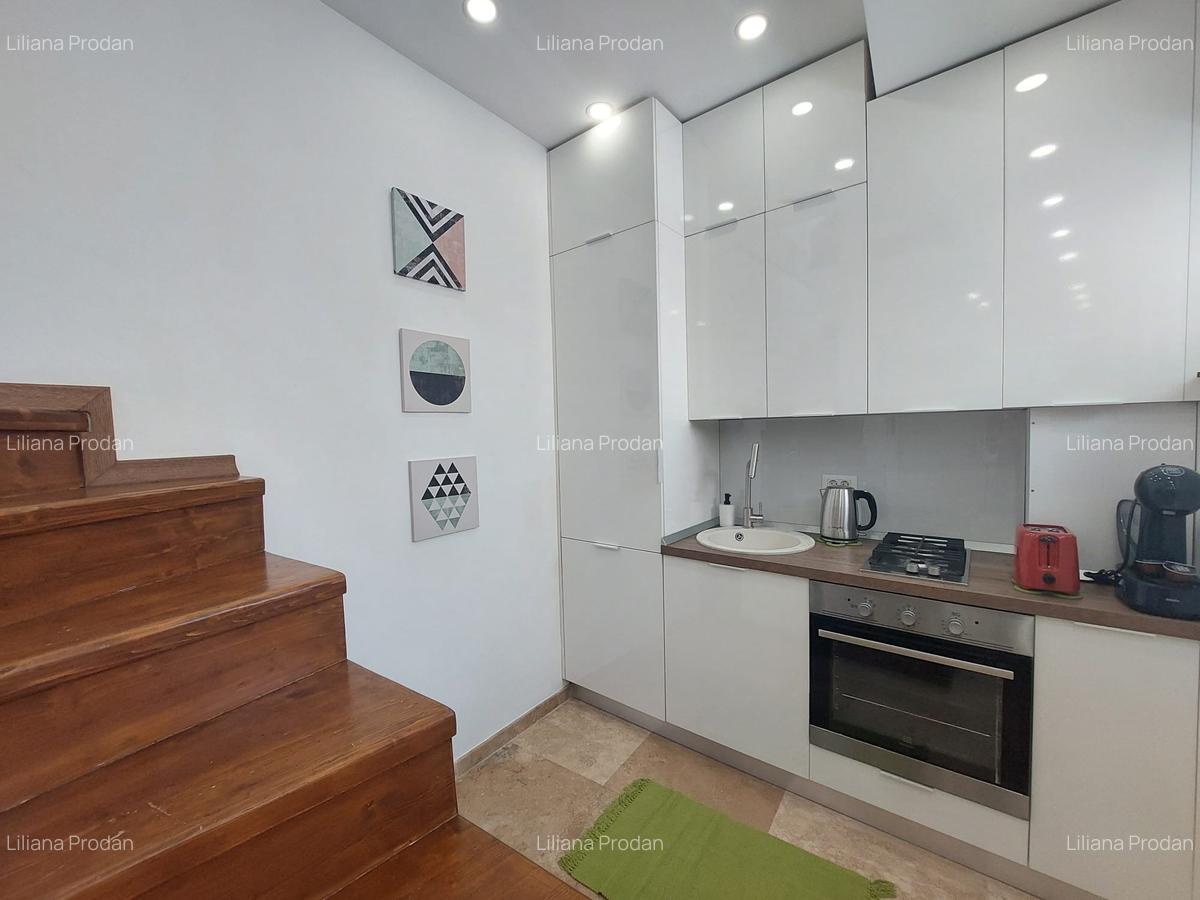 Apartament cu 2 camere decomandat, mobilat în P-ța Universității - 7