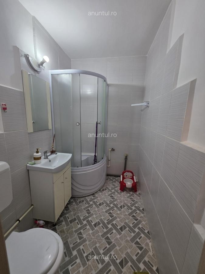 Jean Steriadi, 10 minute metrou 1 Decembrie 1918, stradal, scoala 82 - 2