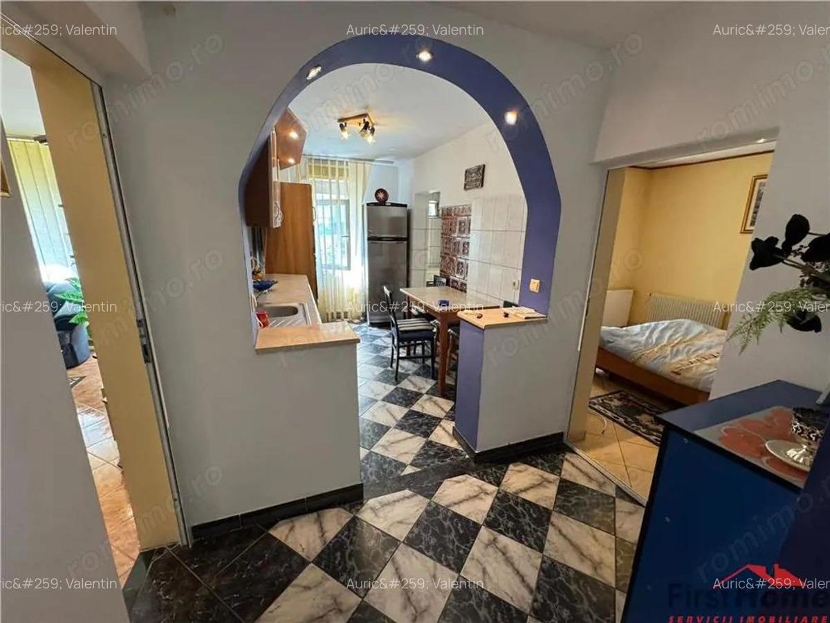 Apartament 2 camere, 54mp, etaj 4 cu acoperis - Central - - 14