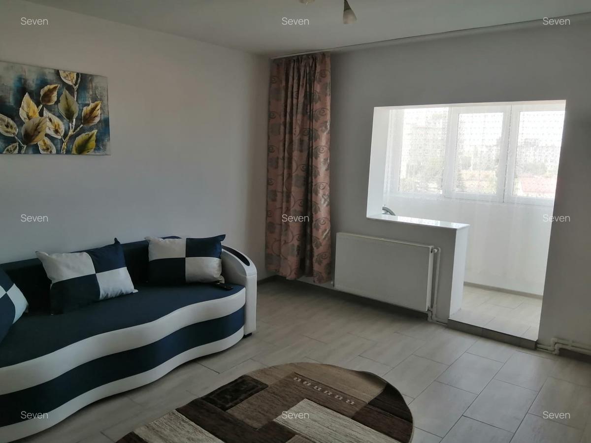 Garsoniera 41 mp zona Poarta 6 (cod E5) - 1