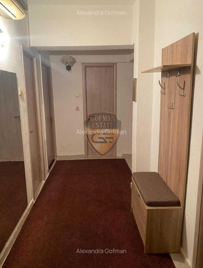 Apartament cu 3 camere decomandat în Casa de Cultură - 6